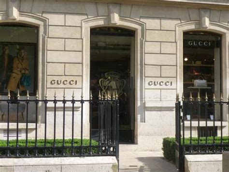 gucci montaigne location